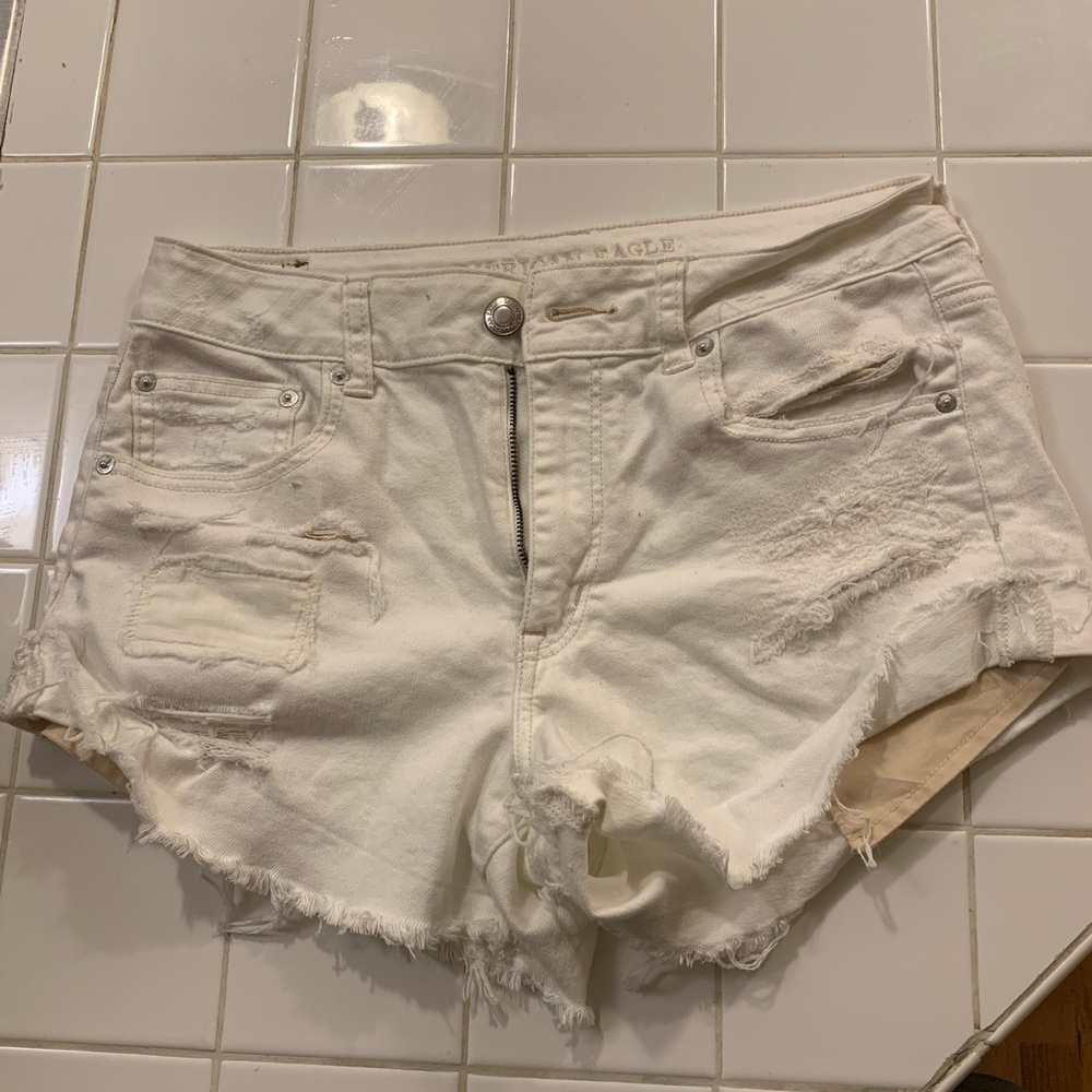 American Eagle Hi Rise White Shorts